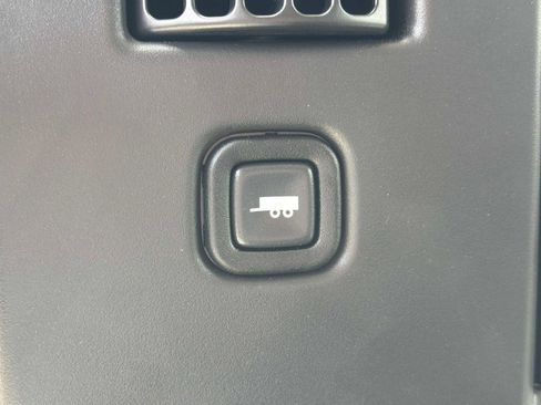 New 2025 GMC Savana 2500 w/ Driver Convenience Package image 30