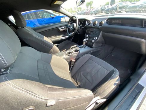 Used 2020 Ford Mustang Coupe RWD image 26