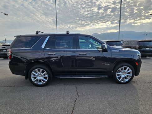 Used 2022 Chevrolet Tahoe High Country AWD/4WD image 2
