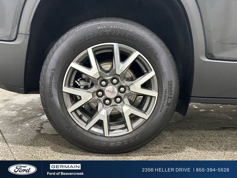 Used 2023 GMC Acadia SLE image 10