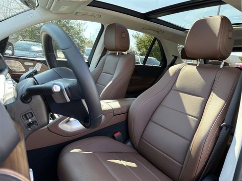 Certified 2025 Mercedes-Benz GLE 350 4MATIC image 12