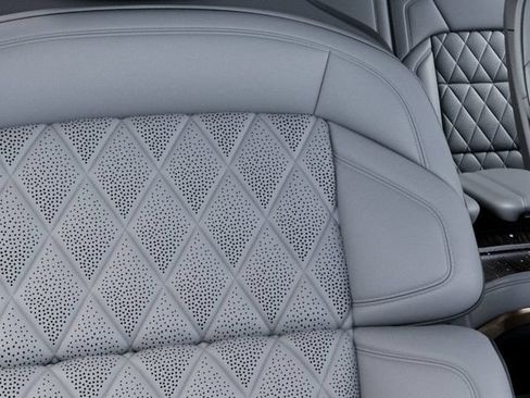 New 2027 Lincoln Navigator Black Label AWD/4WD image 16