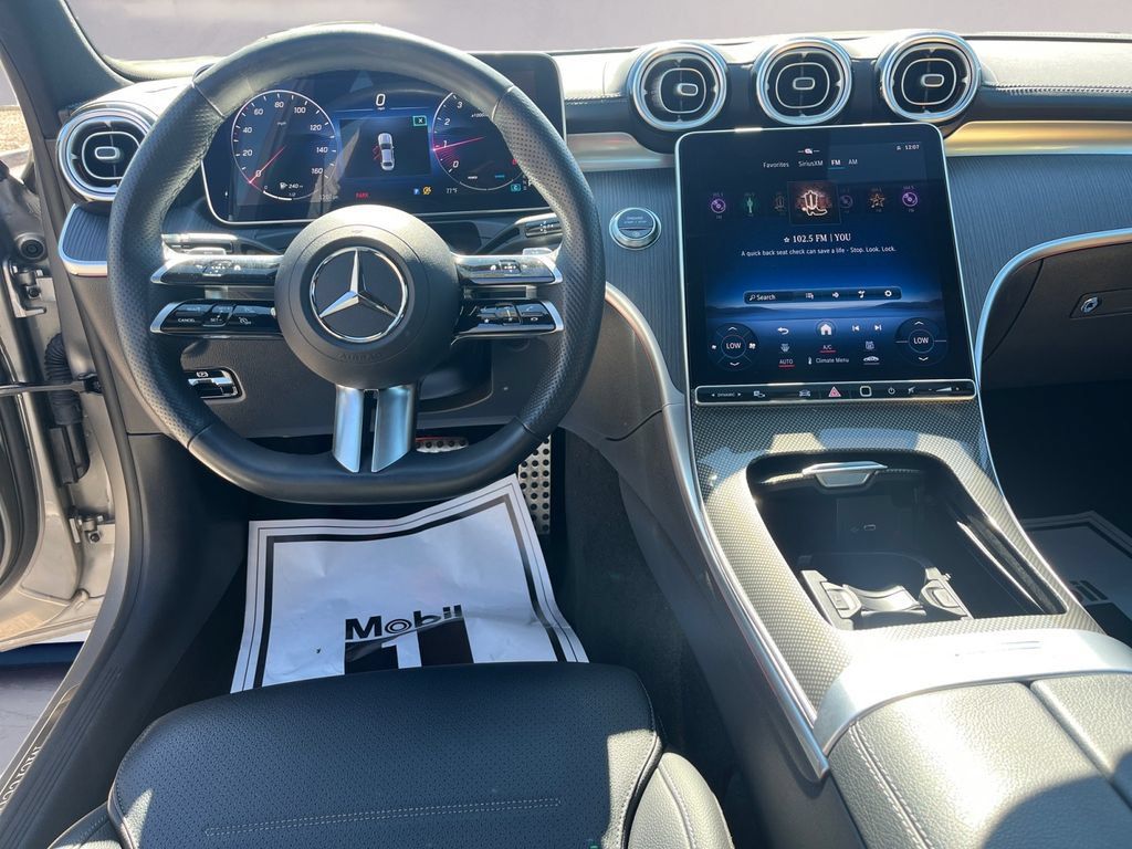 Used 2023 Mercedes-Benz C 300 4MATIC Sedan image 10