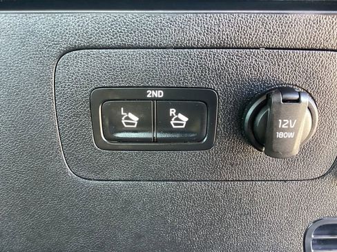 Used 2022 Kia Sorento LX FWD image 17