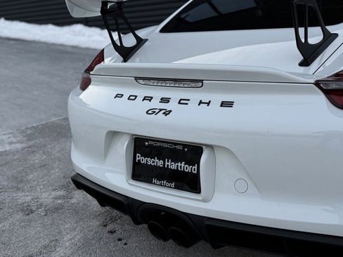 Certified 2016 Porsche Cayman GT4 w/ Sport Chrono Package image 36