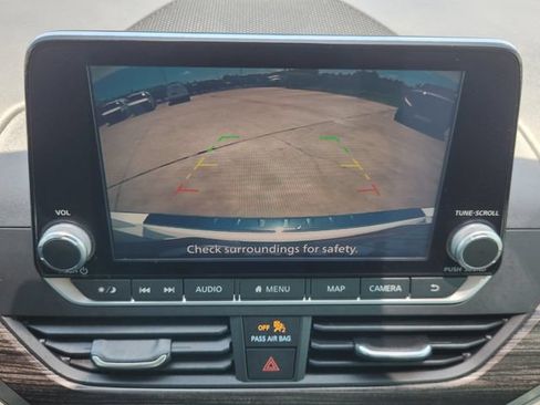 Used 2021 Nissan Altima 2.5 SL FWD image 16