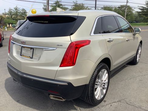 Used 2017 Cadillac XT5 Premium Luxury image 7
