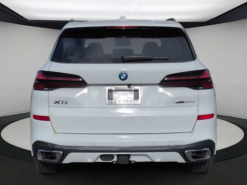 Used 2026 BMW X5 xDrive50e w/ M Sport Package AWD/4WD image 7