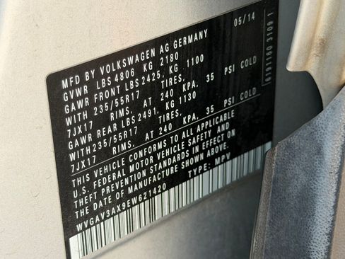 Used 2014 Volkswagen Tiguan SE image 18