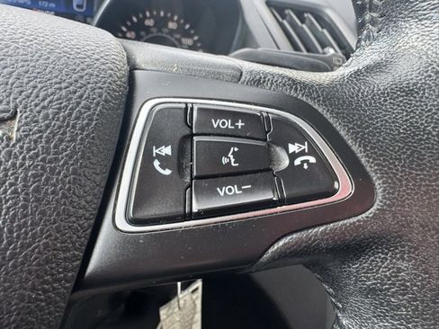 Used 2018 Ford Escape SEL image 37