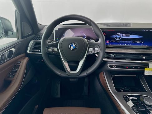 New 2026 BMW X5 xDrive50e w/ Premium Package AWD/4WD image 15