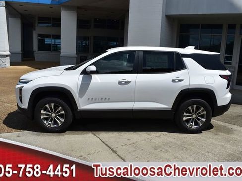 New 2026 Chevrolet Equinox LT w/ Convenience Package II FWD image 6
