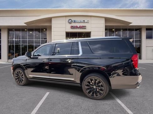 Used 2022 GMC Yukon XL Denali RWD image 10