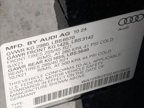 Used 2025 Audi SQ6 e-tron Premium Plus AWD/4WD image 20