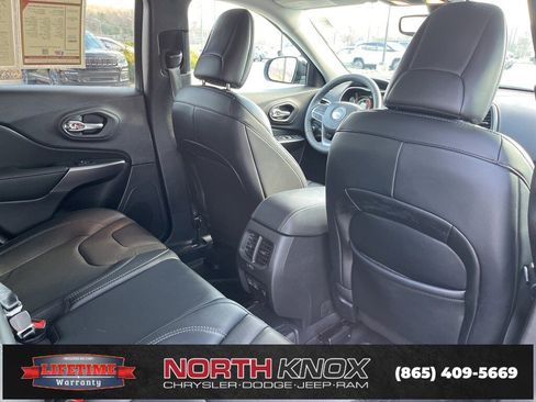 Used 2022 Jeep Cherokee Latitude Lux w/ Sun & Sound Group image 26