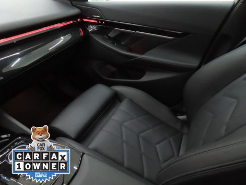 Used 2025 BMW 530i xDrive image 19