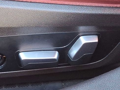 Used 2023 BMW 330i xDrive Sedan w/ Convenience Package image 29