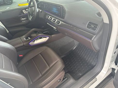 Used 2020 Mercedes-Benz GLS 450 4MATIC image 39