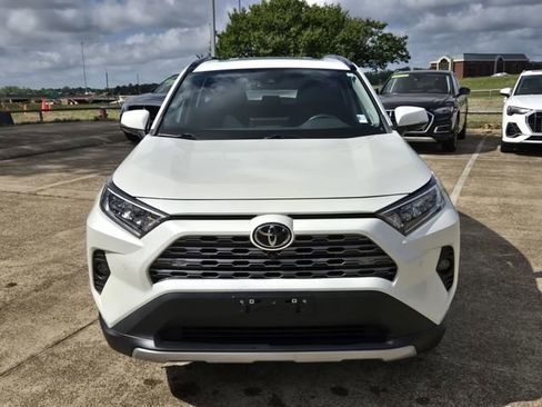 Used 2021 Toyota RAV4 Limited AWD/4WD image 24