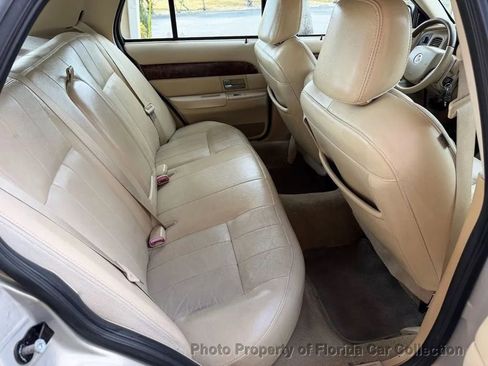 Used 2010 Mercury Grand Marquis LS image 28