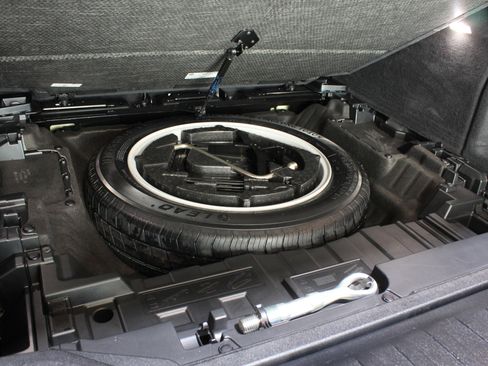 Used 2025 BMW X5 xDrive40i w/ M Sport Package image 88