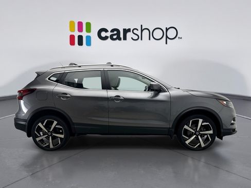 Used 2022 Nissan Rogue Sport SL AWD/4WD image 6