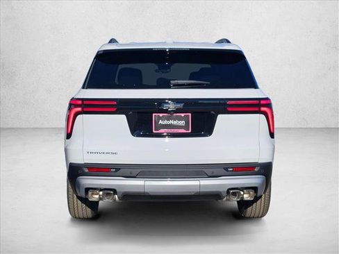 New 2026 Chevrolet Traverse LT w/ Driver Confidence Package image 8