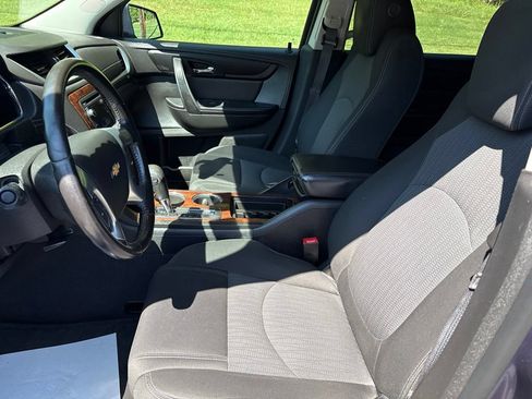 Used 2014 Chevrolet Traverse LT AWD/4WD image 9