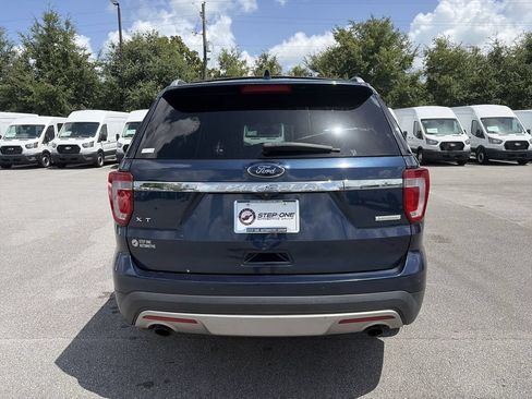 Used 2016 Ford Explorer XLT w/ Equipment Group 201A FWD image 6