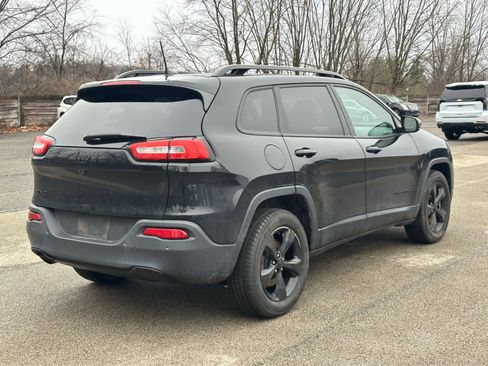 Used 2018 Jeep Cherokee Limited w/ High Altitude Package image 7