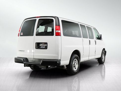 Used 2019 Chevrolet Express 2500 LS w/ Driver Convenience Package RWD image 5