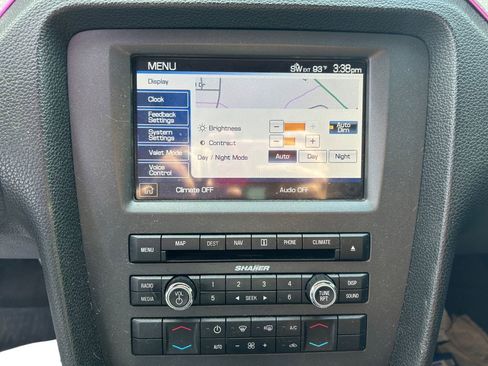 Used 2011 Ford Mustang Shelby GT500 w/ Electronics Pkg RWD image 15