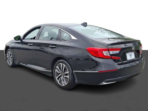 Used 2019 Honda Accord Touring image 4