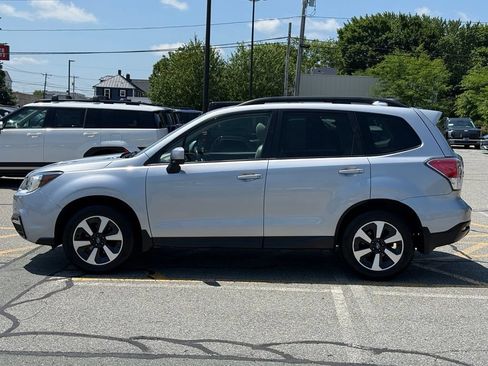Used 2018 Subaru Forester 2.5i Premium w/ All-Weather Package AWD/4WD image 2