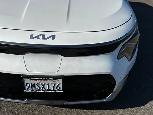 Used 2024 Kia Niro Wave FWD image 5