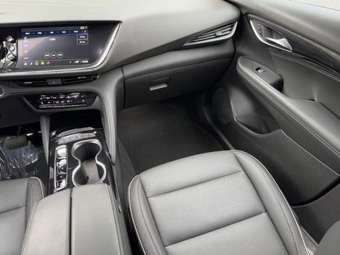 Used 2023 Buick Envision Essence image 15