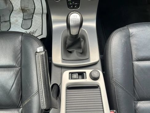 Used 2009 Volvo C70 T5 FWD image 25