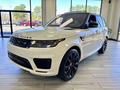 Used 2019 Land Rover Range Rover Sport HST image 3