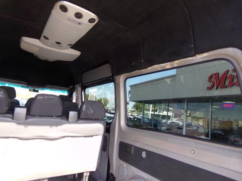 Used 2011 Mercedes-Benz Sprinter 2500 image 27