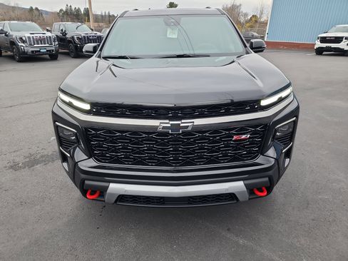 New 2026 Chevrolet Traverse Z71 w/ Enhanced Driving Package image 3