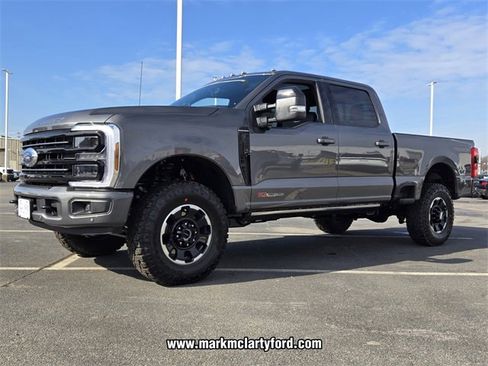 New 2026 Ford F250 Platinum w/ Tremor Off-Road Package image 5