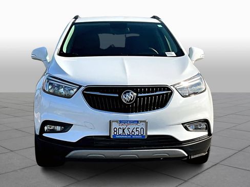 Used 2018 Buick Encore Preferred image 3