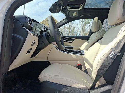 New 2026 Mercedes-Benz GLC 300 4MATIC image 9