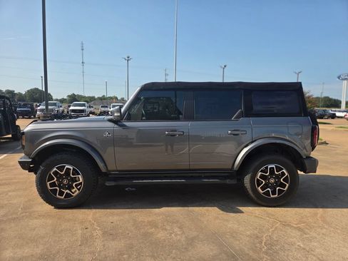 Used 2022 Ford Bronco Outer Banks AWD/4WD image 8