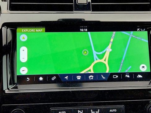 Used 2018 Land Rover Discovery HSE AWD/4WD image 20