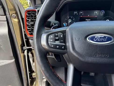Used 2025 Ford Ranger Raptor AWD/4WD image 31