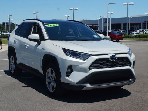 Used 2021 Toyota RAV4 Limited AWD/4WD image 2