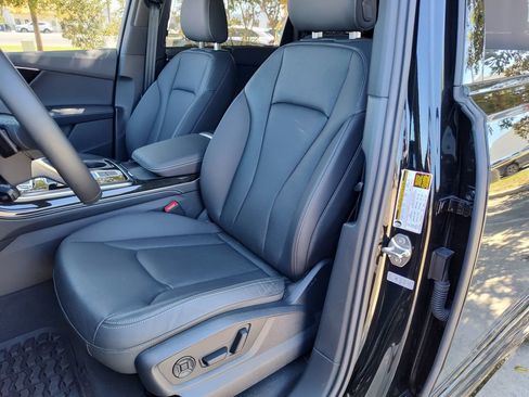 Certified 2025 Audi Q7 3.0T Premium Plus w/ Premium Plus Package image 23