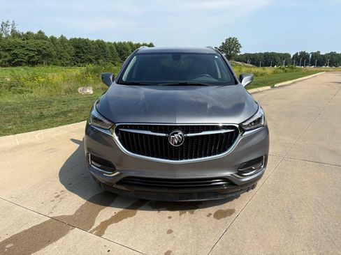 Used 2019 Buick Enclave Essence AWD/4WD image 12