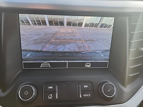 Used 2023 GMC Acadia SLE w/ Driver Convenience Package image 22